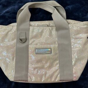 Balsa 281 bag. Perfect for the gym or for carrying snacks.